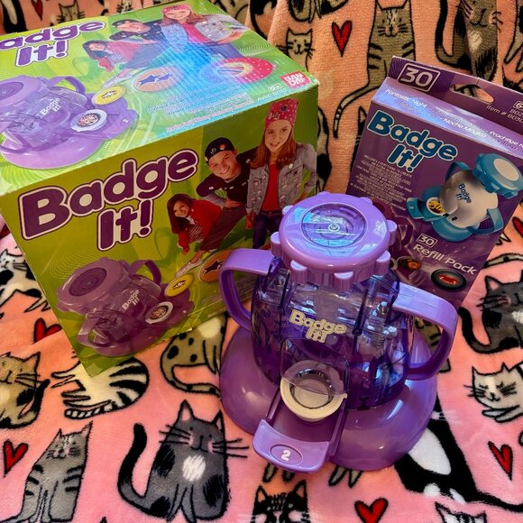 BANDAI Badge It! Button Maker Toy and Refills, Ages 6+ ☀️ Unique and Rare Item! - Picture 1 of 10